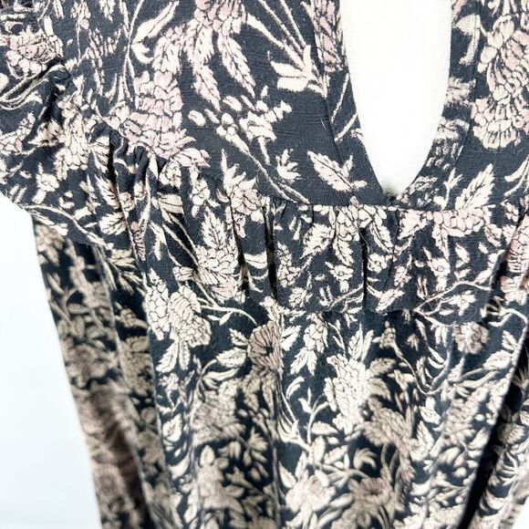 Lucky Brand Knit Tunic Top Keyhole Button Neck Ruffle Trim Black Floral Size 3X - Picture 3 of 11